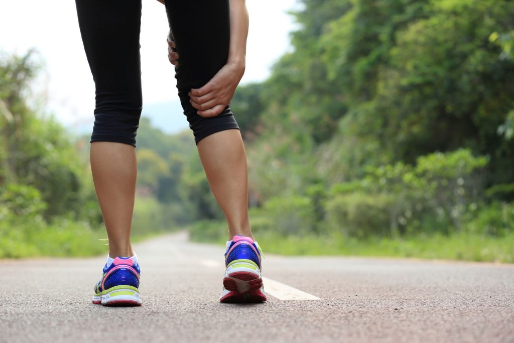 donna dolore gambe allenamento